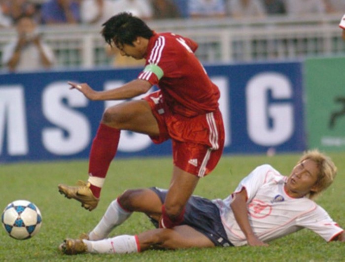 Năm 1995, Huỳnh Đức tỏa sáng trong màu áo CLB Công an TP.HCM khi giúp đội bóng này giành chức VĐQG (khi đó còn có tên gọi là Giải các đội mạnh toàn quốc). Sau đó một năm, anh tiếp tục thi đấu thành công khi đưa ĐTQG Việt Nam giành được tấm HCB bóng đá nam đầu tiên tại SEA Games 1995.